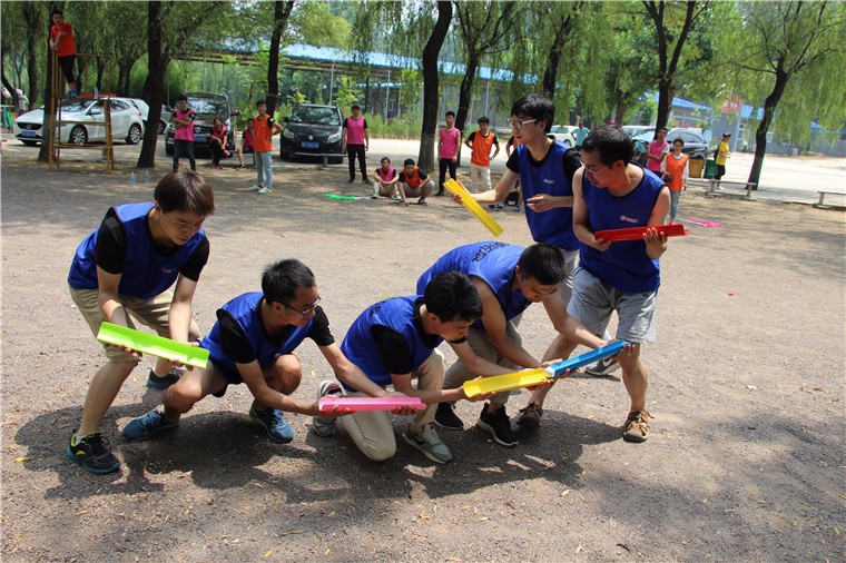 [快樂假日大酒店]+二日旅游團建活動
