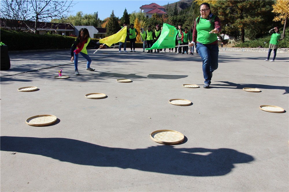 [延慶新華保險培訓(xùn)中心]-場地拓展一日團建