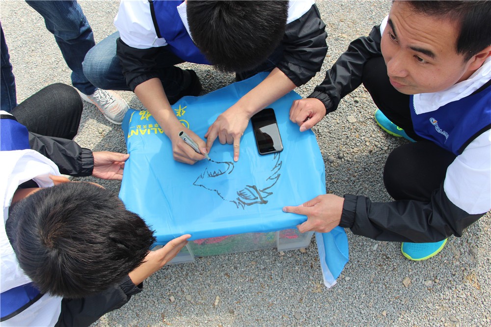 [密云白河岸邊度假村]+戰(zhàn)狼特訓(xùn)一日拓展活動