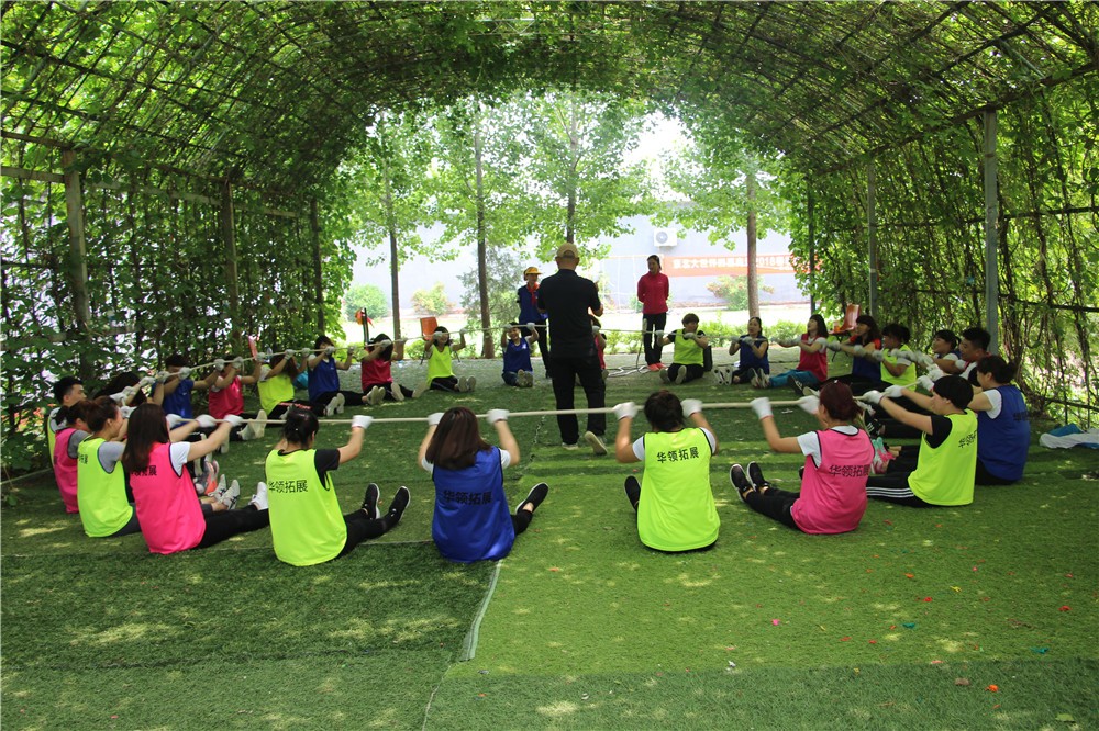 [延慶快樂假日大酒店]+戰(zhàn)狼特訓(xùn)一日活動(dòng)