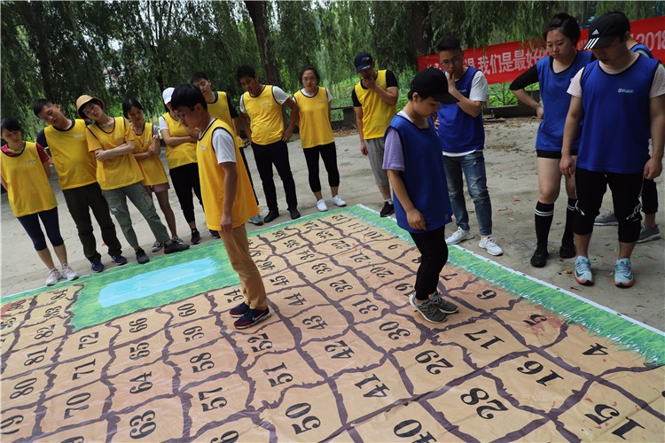 [上海青浦錦繡園軍事基地]-一日軍事拓展活動(dòng)