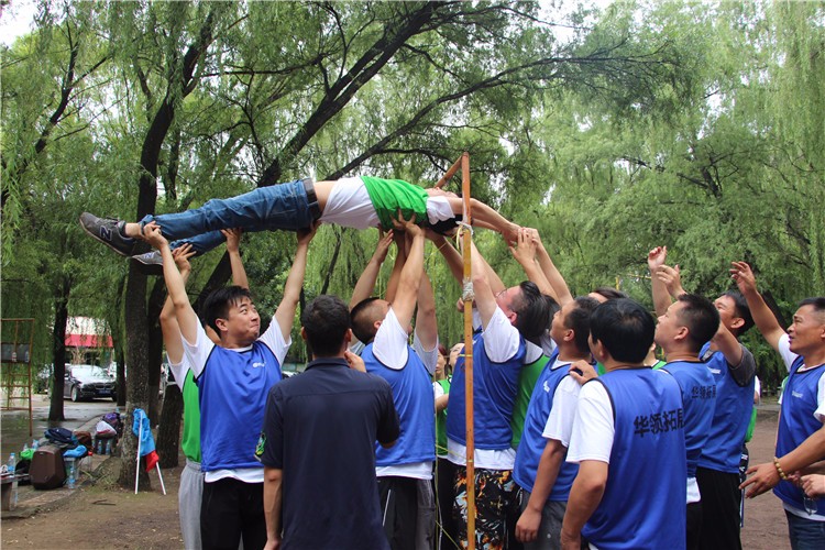 [上海華博生態(tài)拓展基地]+戰(zhàn)狼特訓一日拓展活動